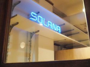 Read more about the article SOL Crosses $200 as Meme Coin Frenzy Bumps Demand for Solana Network